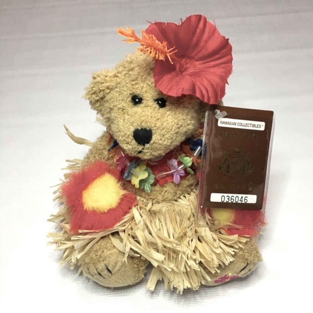 Hawaiian Collectibles Hula Girl Bear Passport Grass Skirt Plush w/Tag 2003